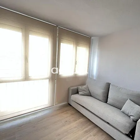 Alexandra C-4 Apartment *