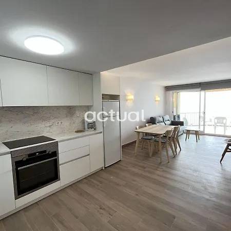 Alexandra C-4 Apartment *