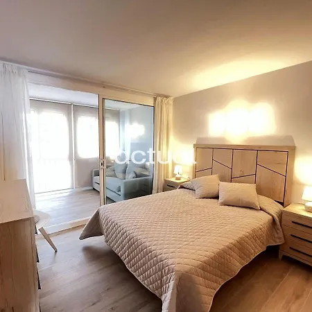 Alexandra C-4 Apartment *